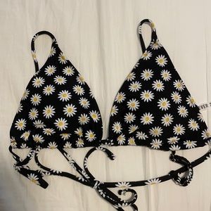 FOREVER 21 Sunflower Print Bikini Top Size M